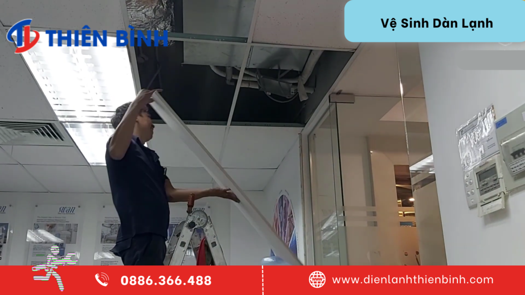 Vệ Sinh Dàn Lạnh Dấu Trần Nối Ống Gió - Daikin VRV